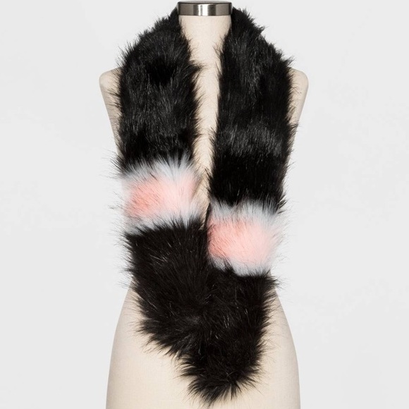 Women's Faux Fur Scarf Mossimo Supply Co Black/ Pink NWT $20 Women's Faux Fur Scarf Mossimo Supply Co Black/ Pink NWT $20